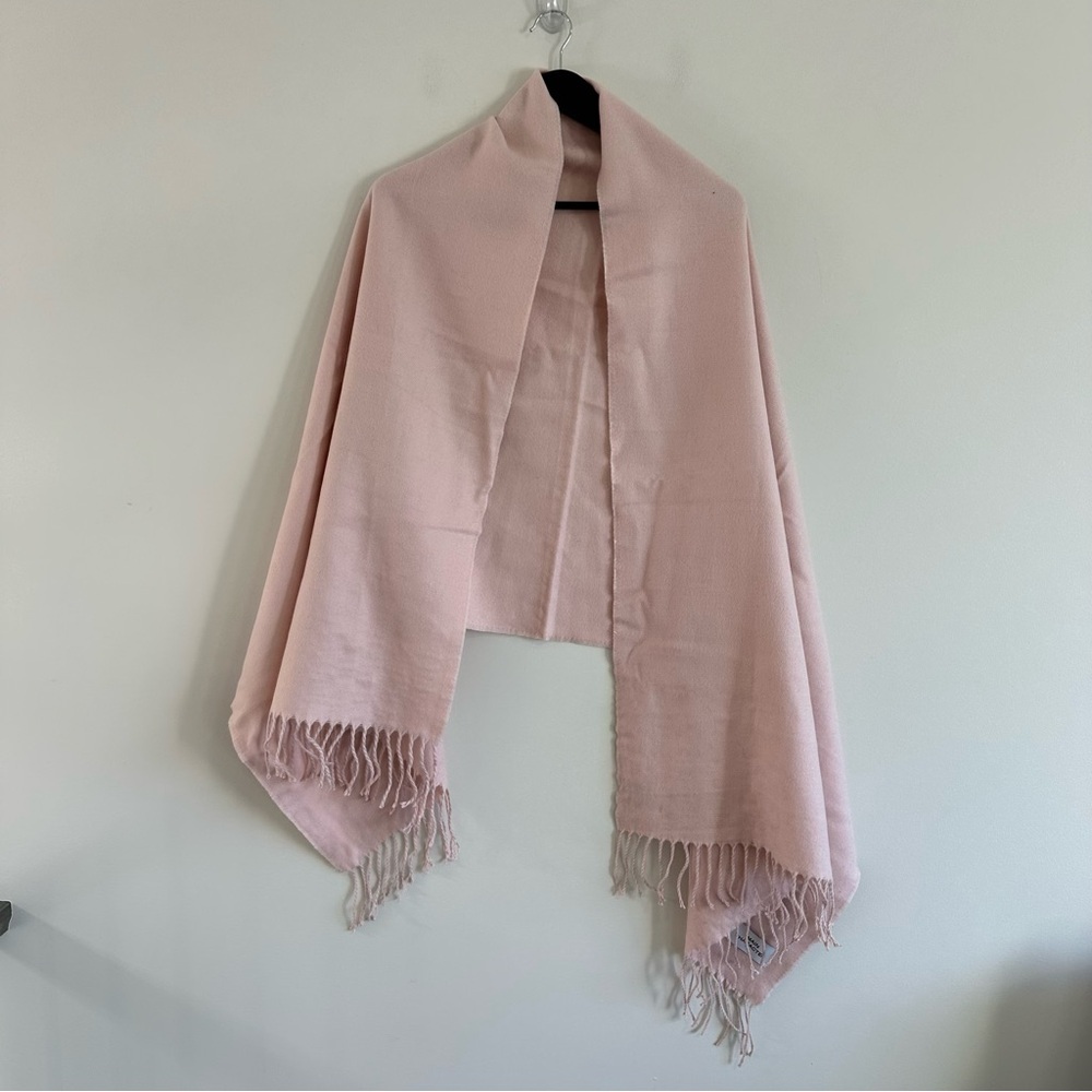 Aritzia Main Character Lauren Soft Pink Scarf - Picture 3 of 9
